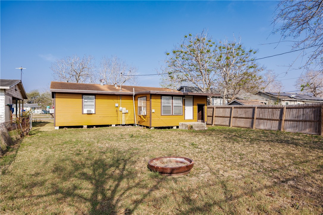 938 Dorothy Property Photo 22
