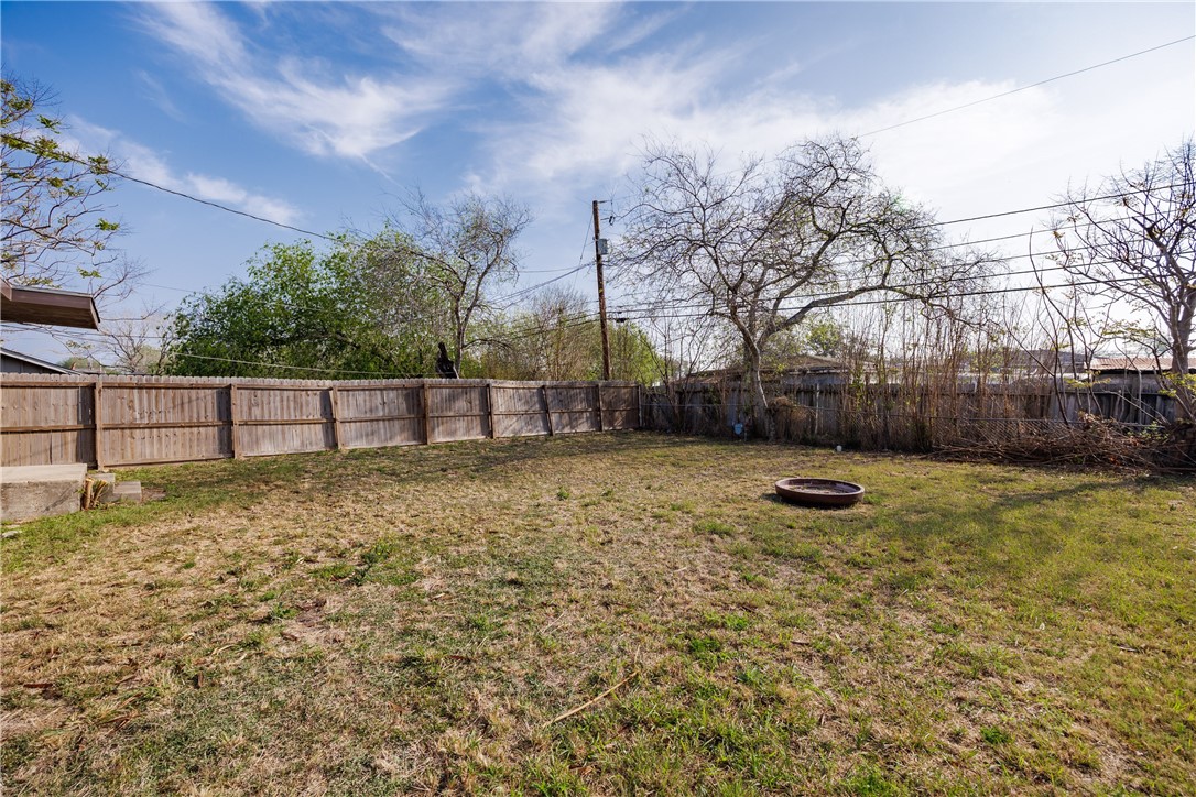 938 Dorothy Property Photo 24