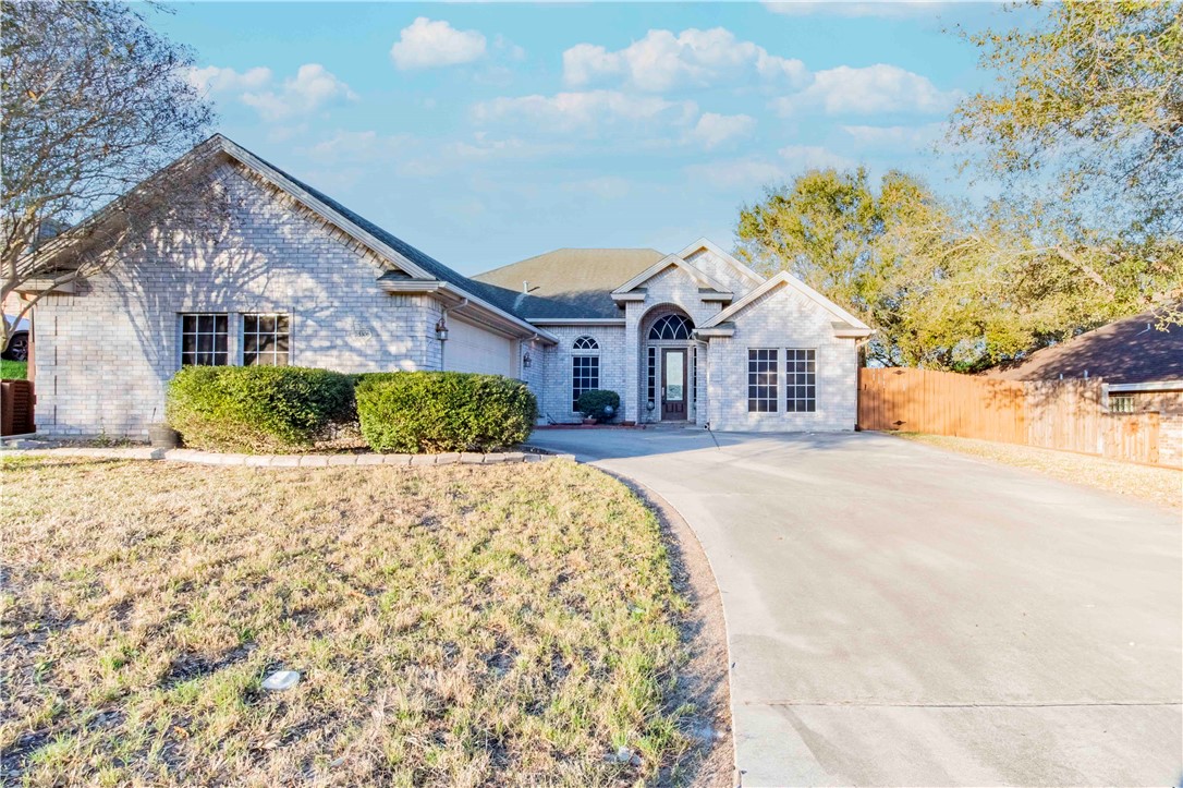 15306 Guadalupe River Dr Property Photo