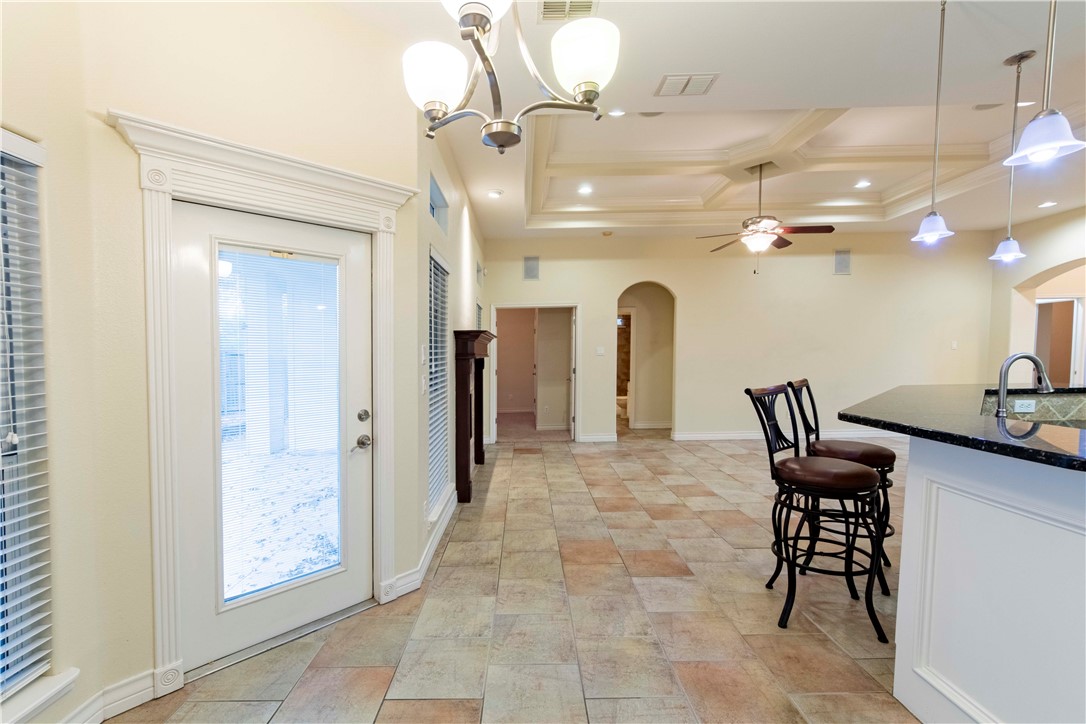 15306 Guadalupe River Dr Property Photo 12
