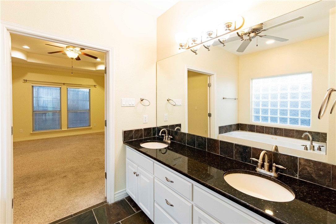 15306 Guadalupe River Dr Property Photo 19