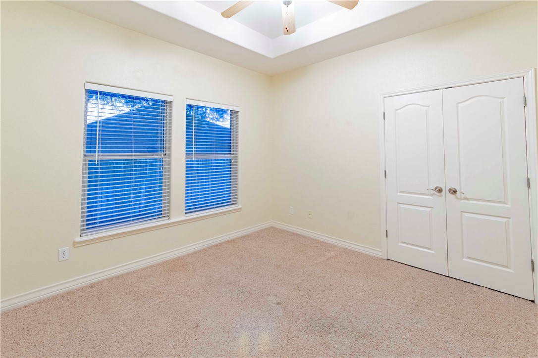 15306 Guadalupe River Dr Property Photo 25