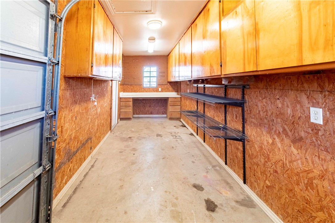 1111 N Hackberry St Property Photo 40