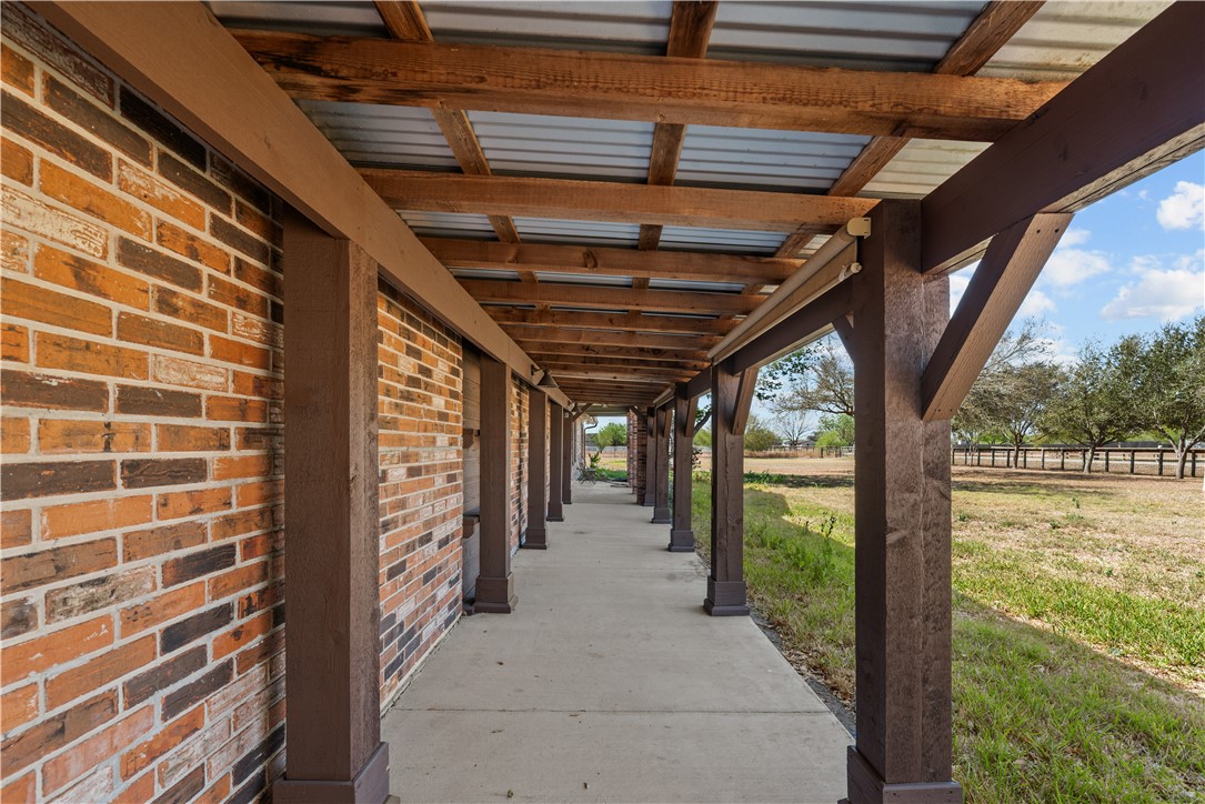 5498 Sunset Trai Property Photo 4