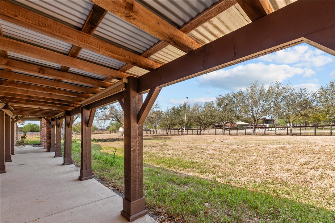 5498 Sunset Trai Property Photo 5
