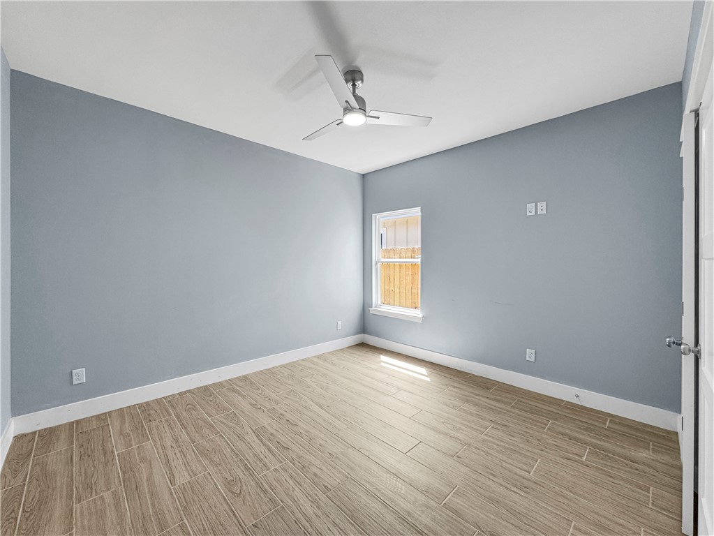 6226 Sadie St Property Photo 14