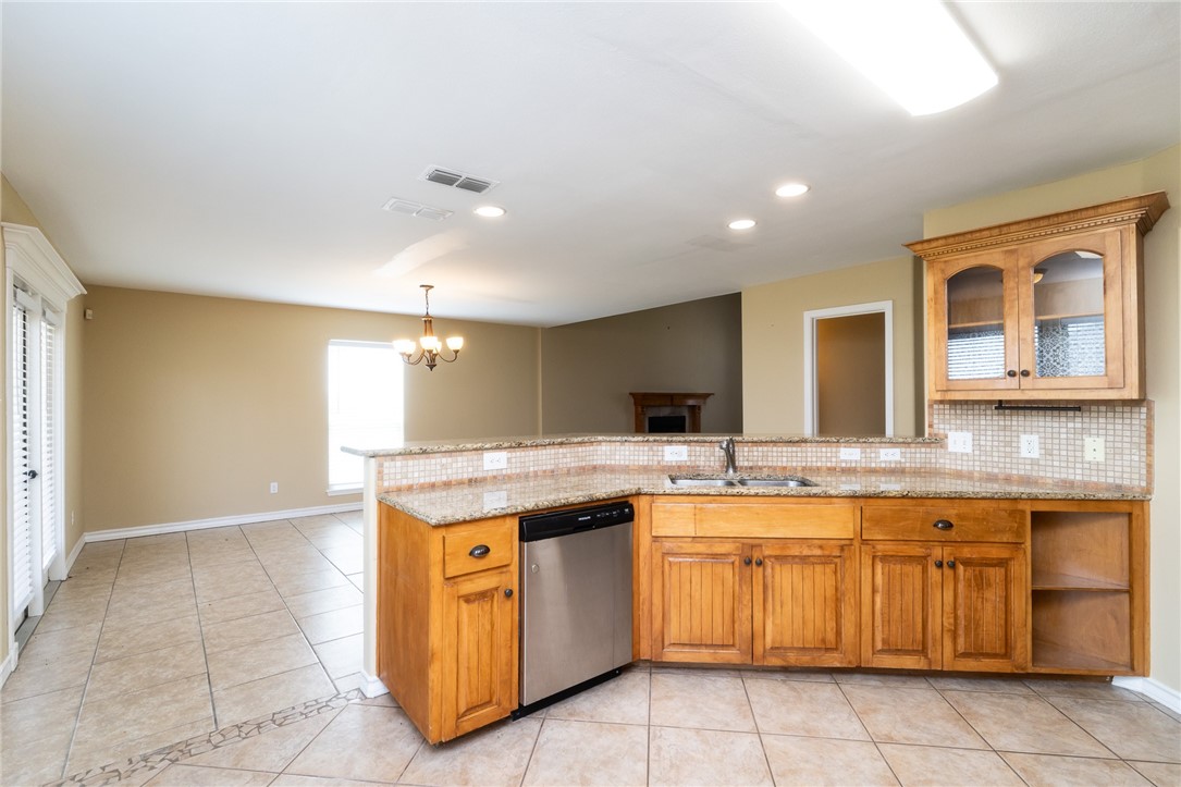 3222 White Tail Dr Property Photo 9