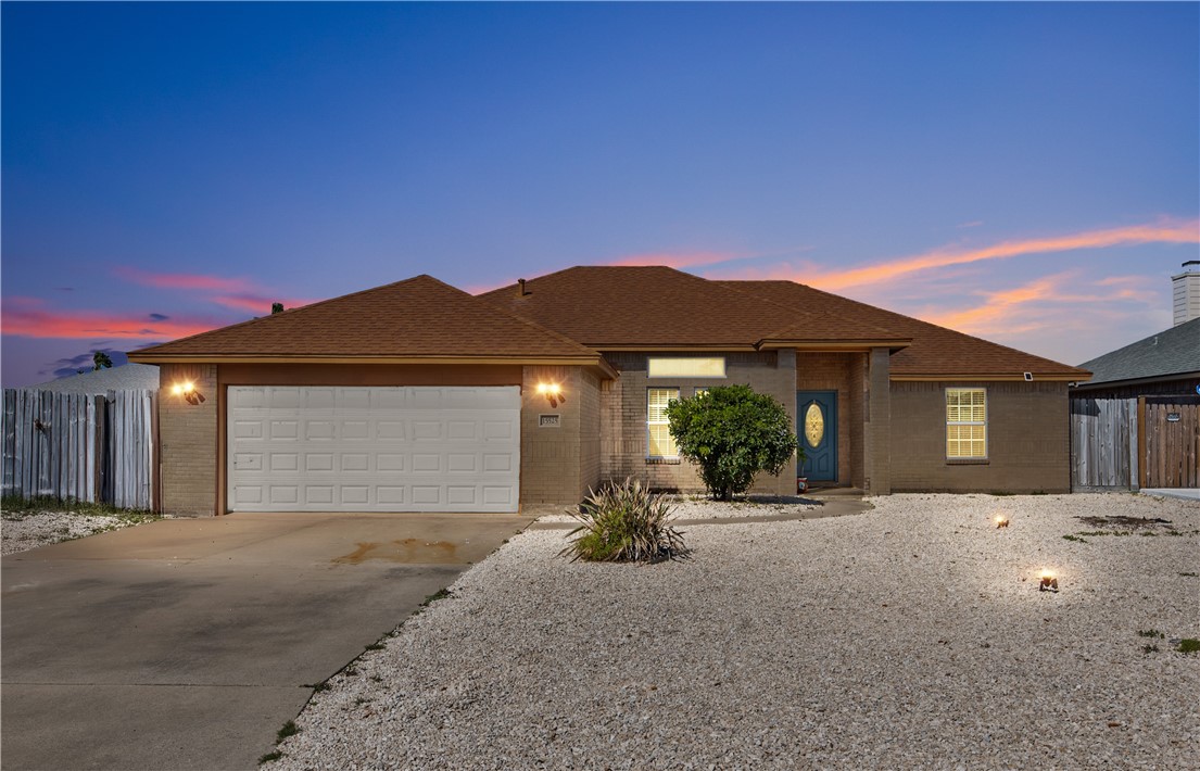 15525 Escapade St Property Photo