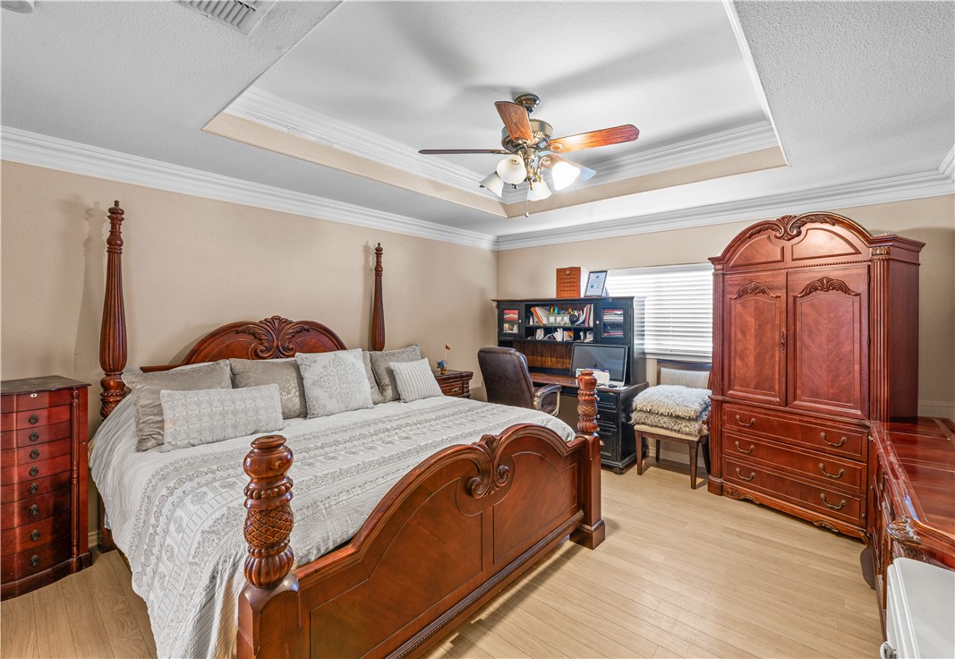 15525 Escapade St Property Photo 10