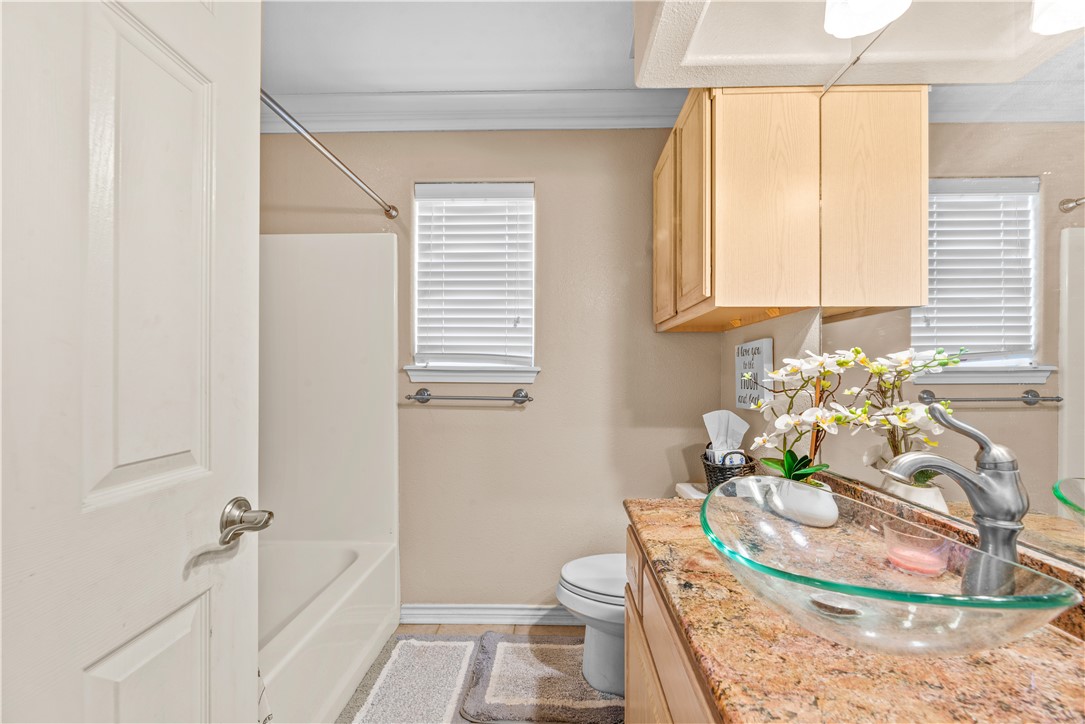 15525 Escapade St Property Photo 15