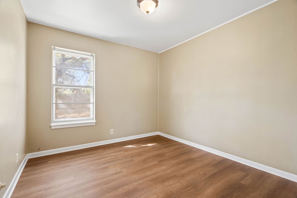 811 W I Ave Property Photo 10