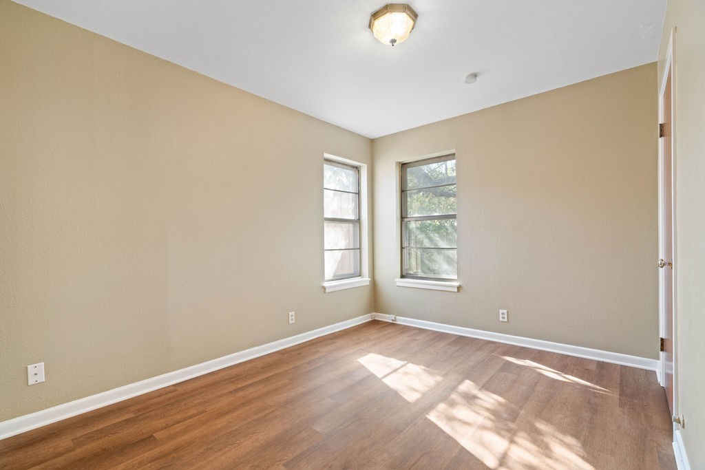 811 W I Ave Property Photo 11