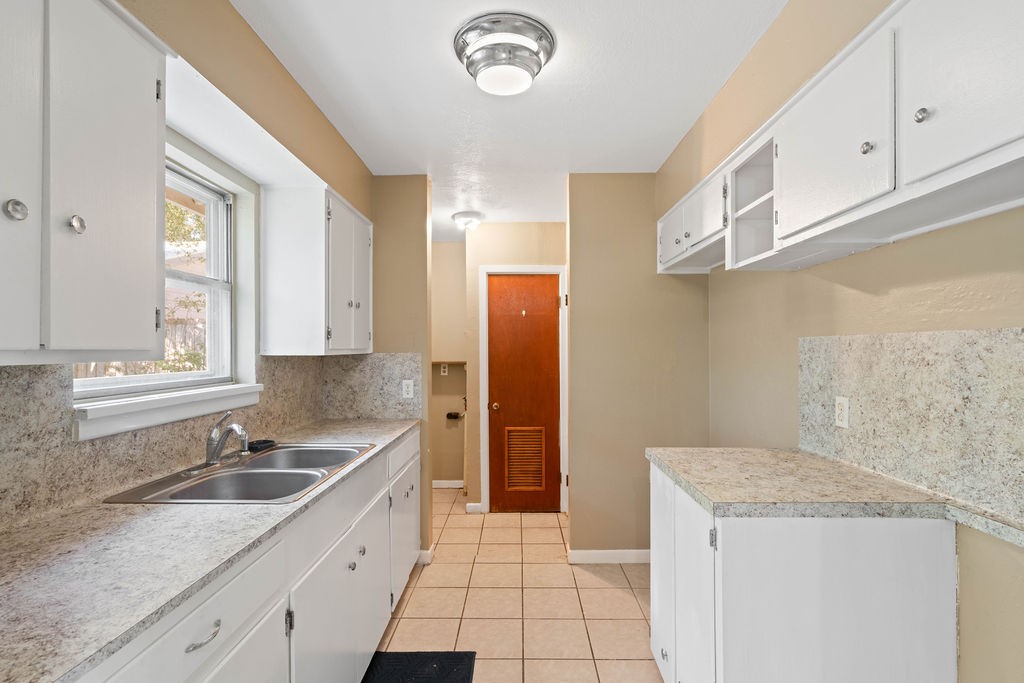 811 W I Ave Property Photo 14