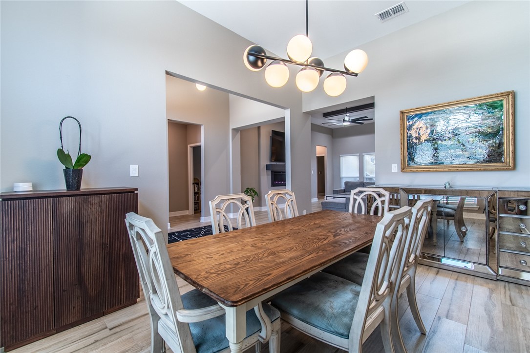 15122 Aquarius St Property Photo 4