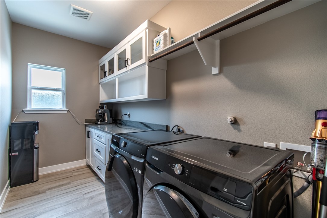 15122 Aquarius St Property Photo 25