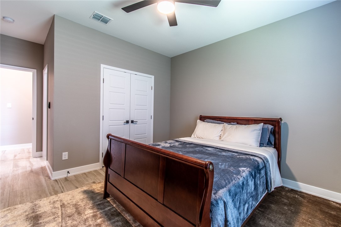 15122 Aquarius St Property Photo 27