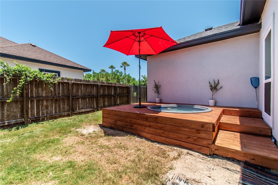 15122 Aquarius St Property Photo 36