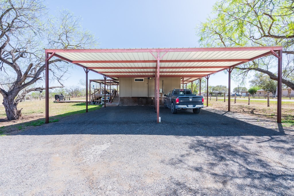 158 Gallant Fox Property Photo 7