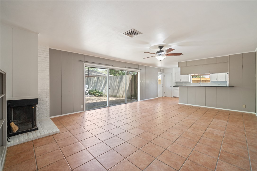5909 Fenway Dr Property Photo 6