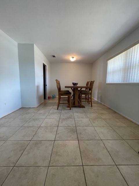 3933 Dunbrook Dr Property Photo 3