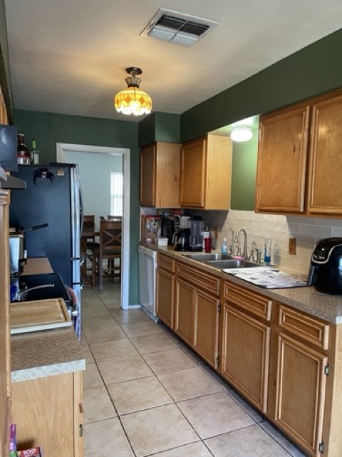 3933 Dunbrook Dr Property Photo 6