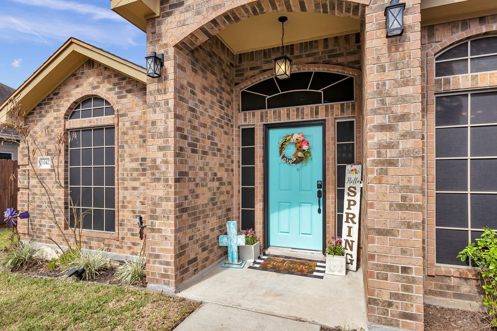 10422 Pioneer Dr Property Photo 6