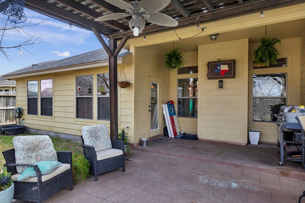 10422 Pioneer Dr Property Photo 36
