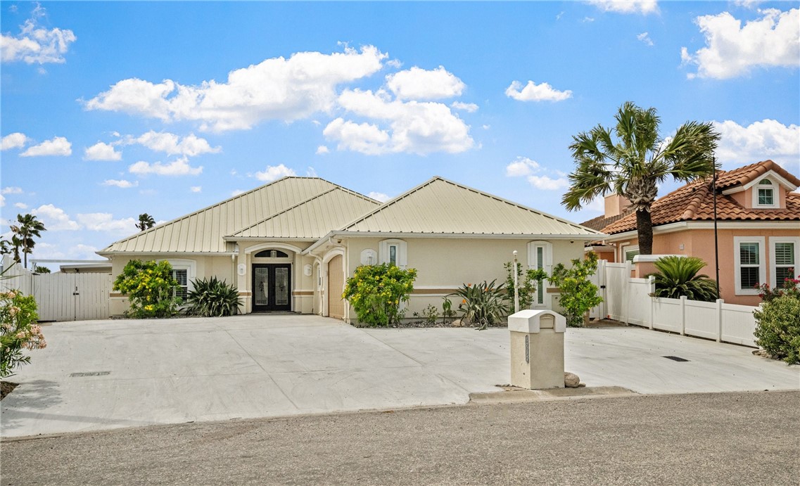 16029 Cuttysark St Property Photo 1