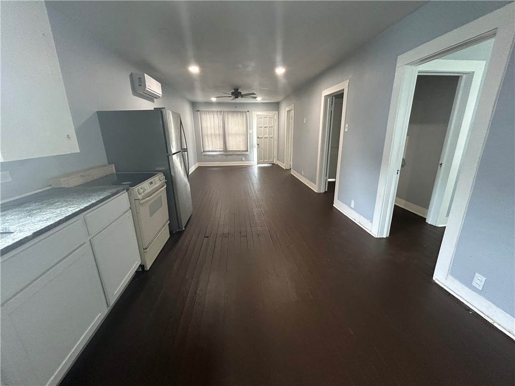 1433 12th St Property Photo 5