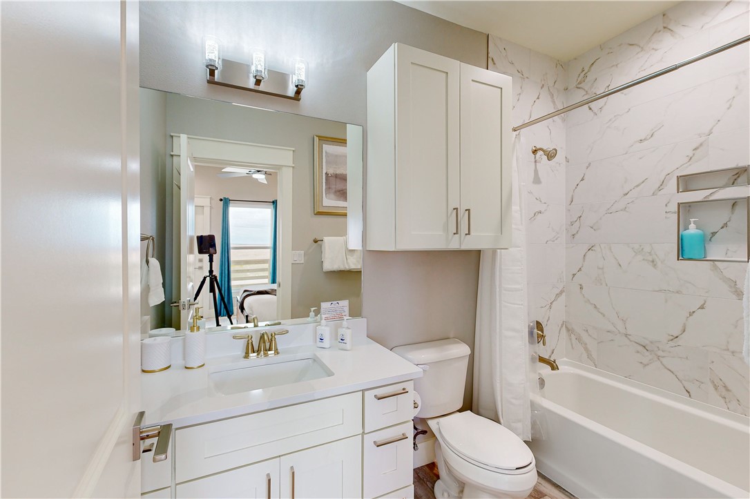 162 La Concha Blvd 28 Property Photo 16