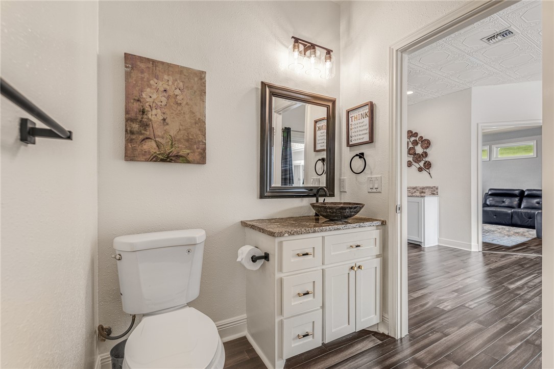 2567 Balchuck Property Photo 8