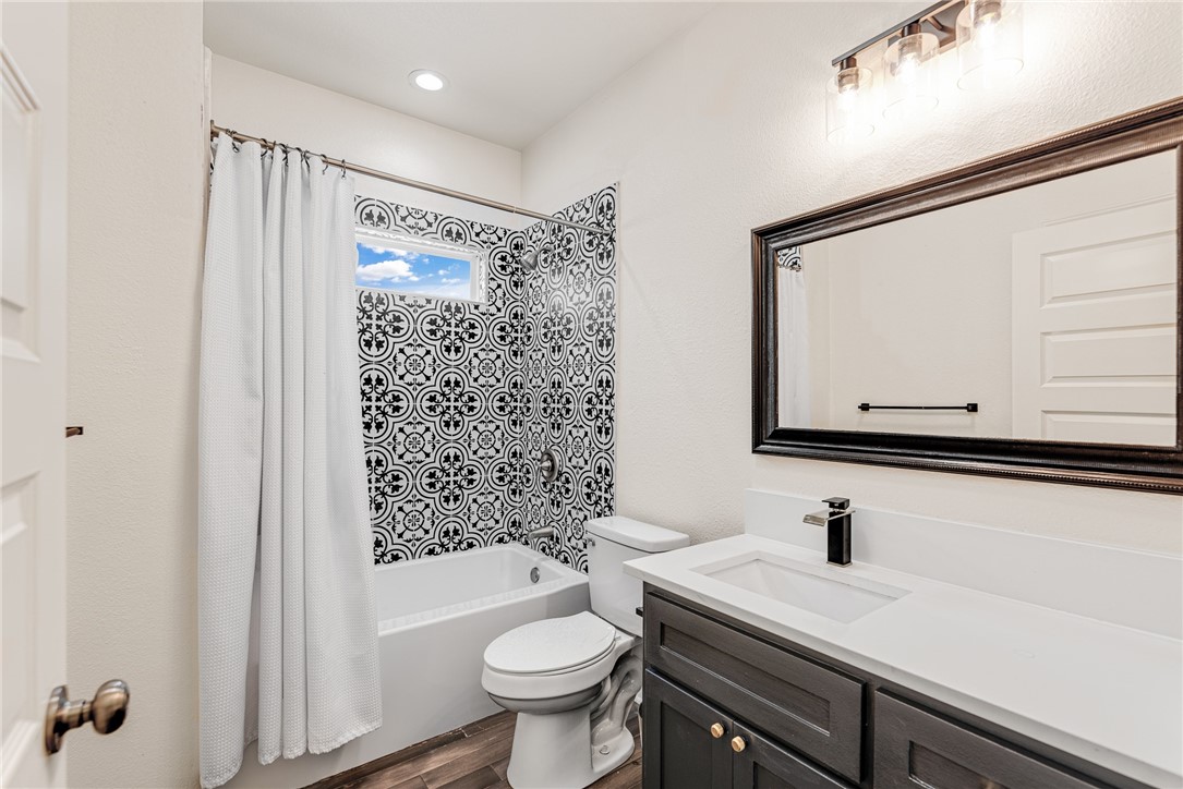 2567 Balchuck Property Photo 22