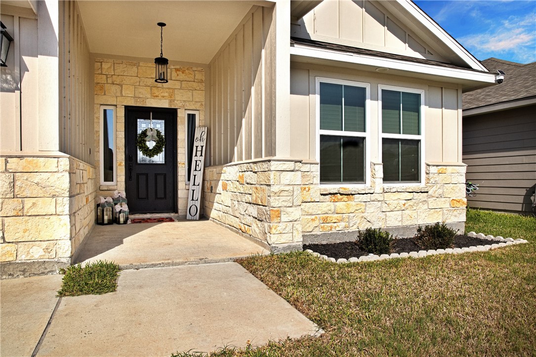 3125 Creek Side Dr Property Photo 3