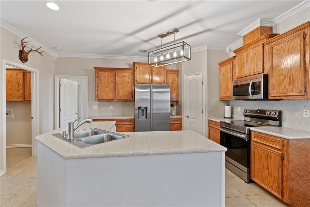 104 Collins Property Photo 13