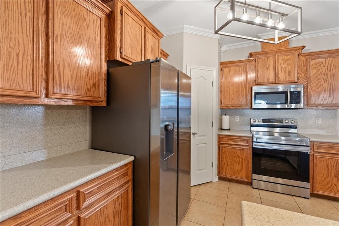 104 Collins Property Photo 18