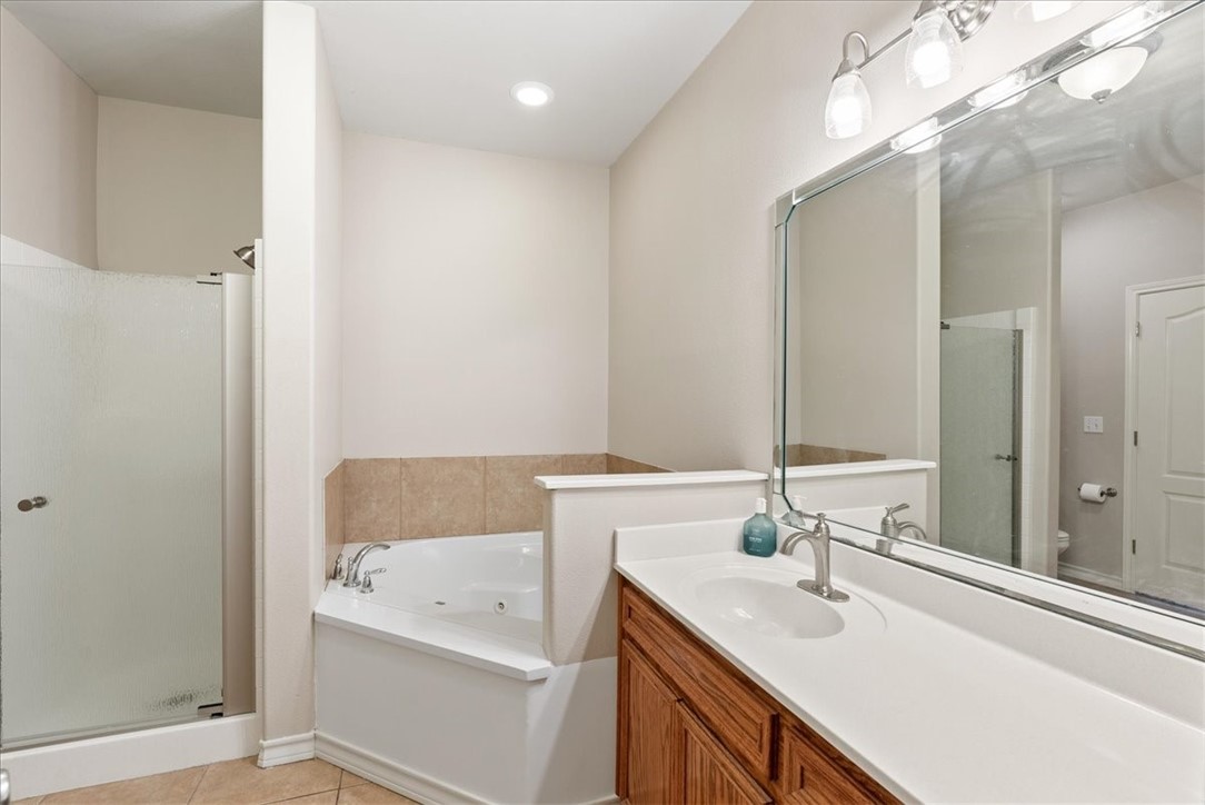 104 Collins Property Photo 24