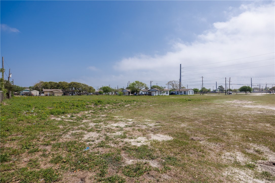2250 Waldron Rd Property Photo 3