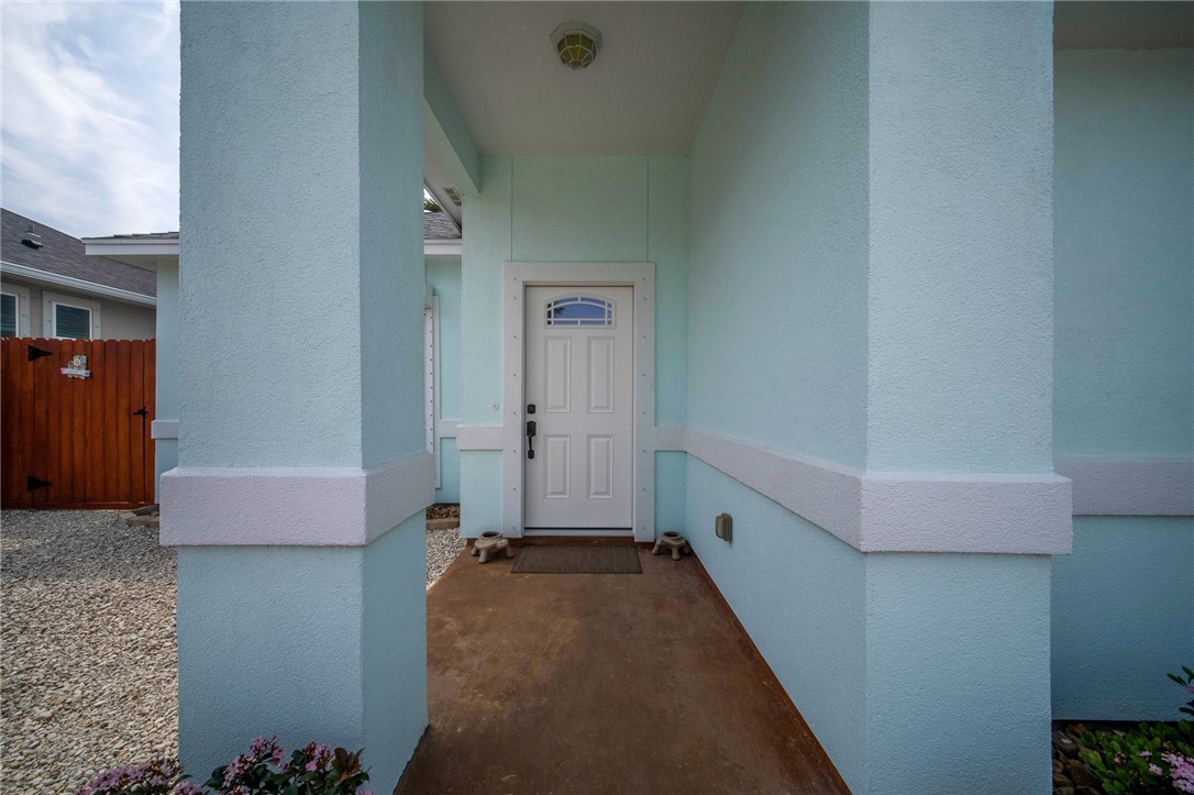 13837 Jolly Roger St Property Photo 3