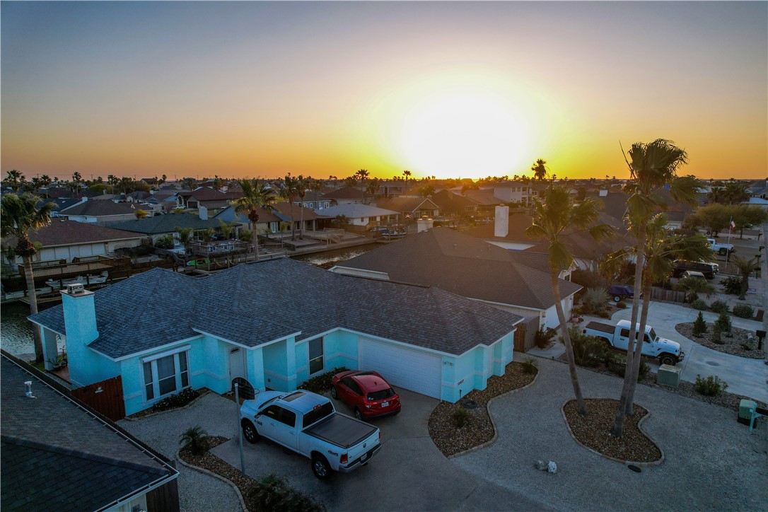 13837 Jolly Roger St Property Photo 4