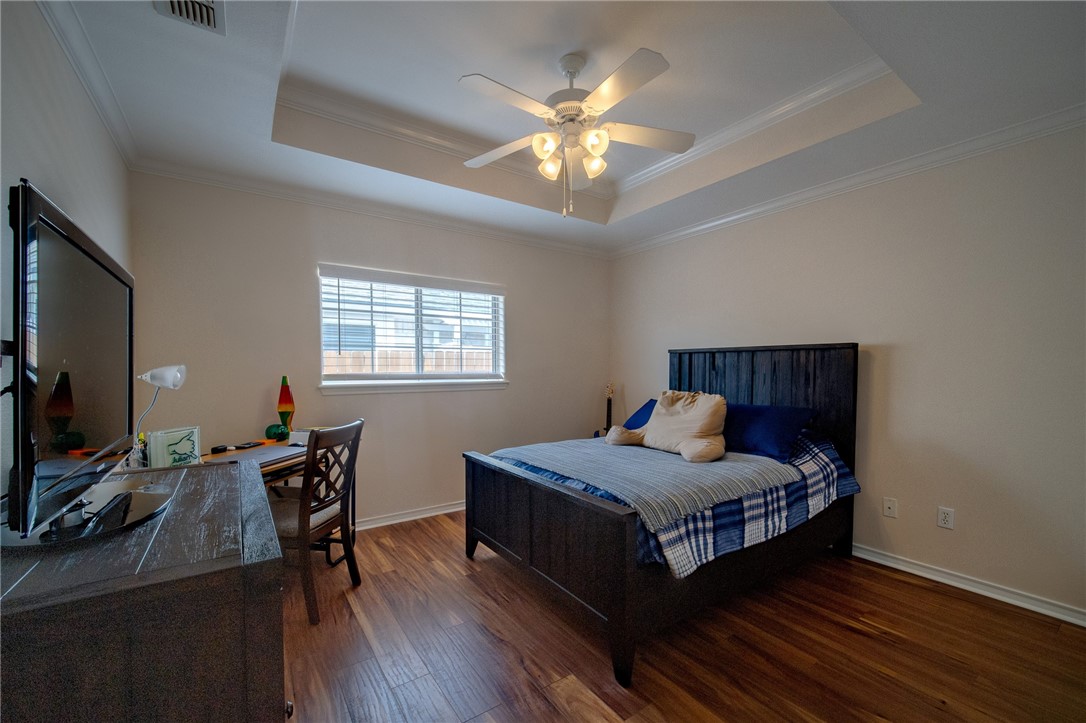 13837 Jolly Roger St Property Photo 18