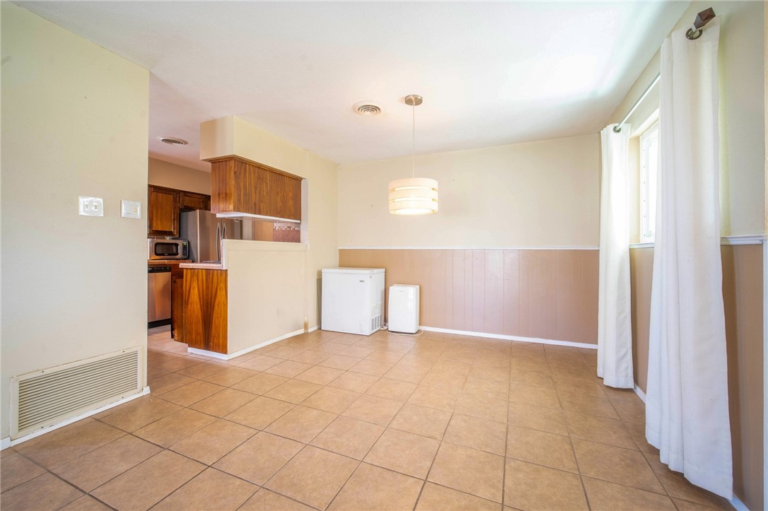 1500 Kenwood Dr Property Photo 8