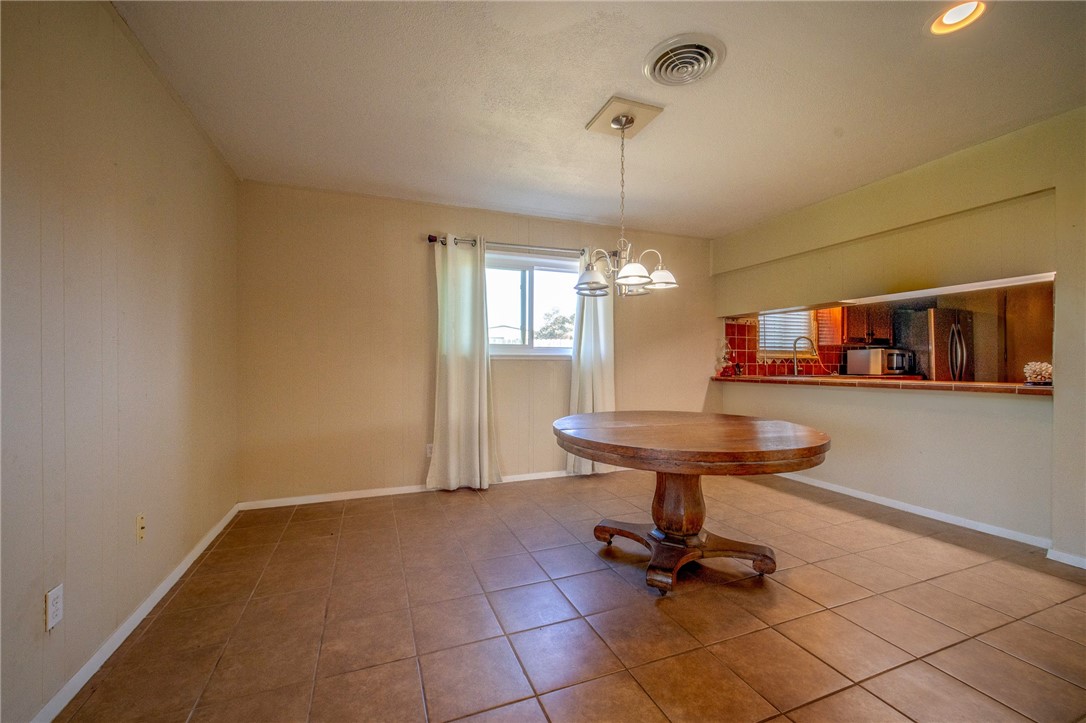 1500 Kenwood Dr Property Photo 11