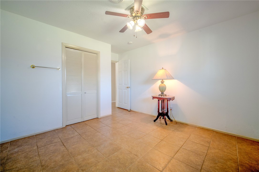 1500 Kenwood Dr Property Photo 23