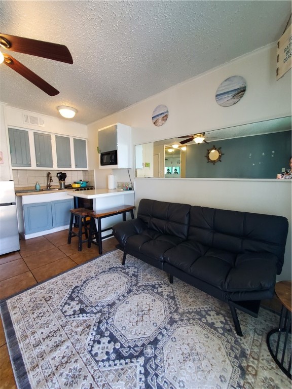3938 Surfside Blvd 1121 Property Photo 5