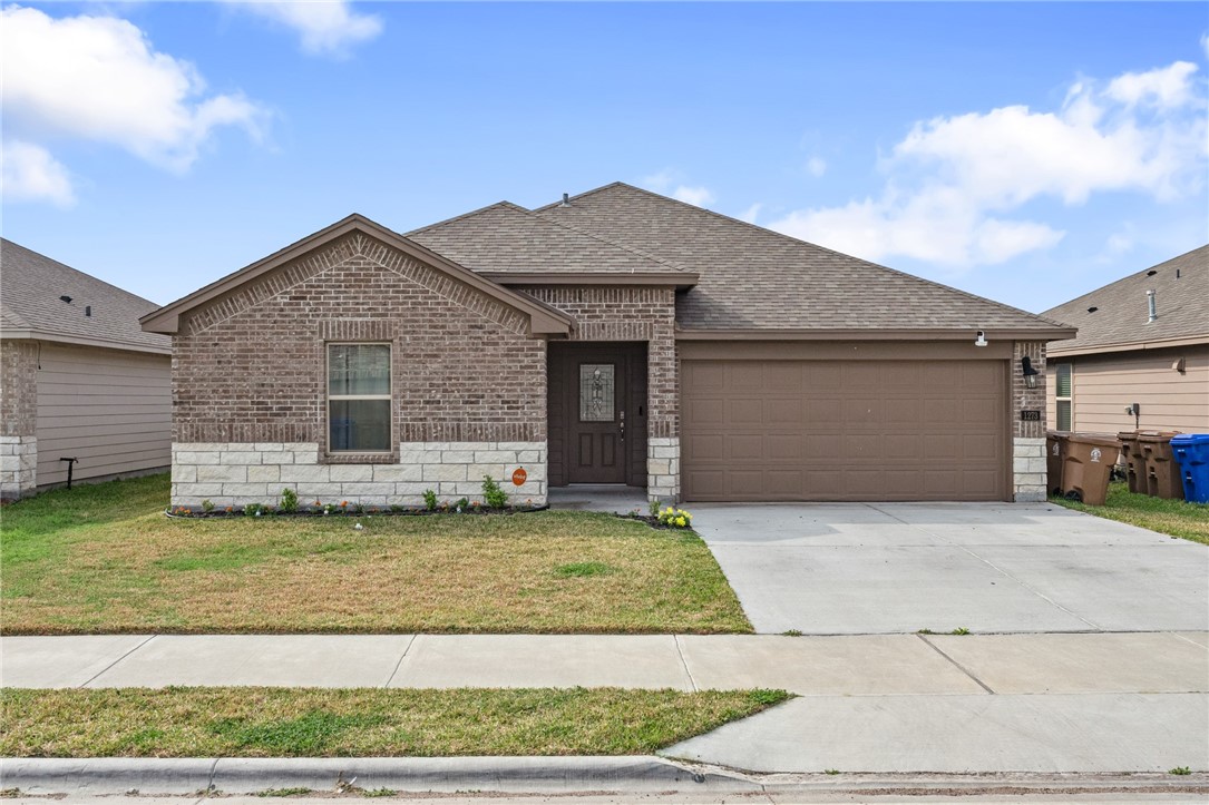 1273 Carnaby St Property Photo