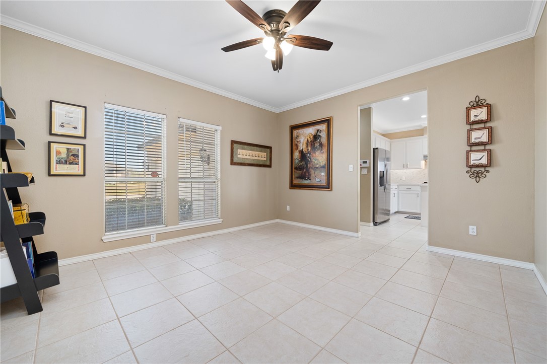 210 Country Club Blvd Property Photo 6