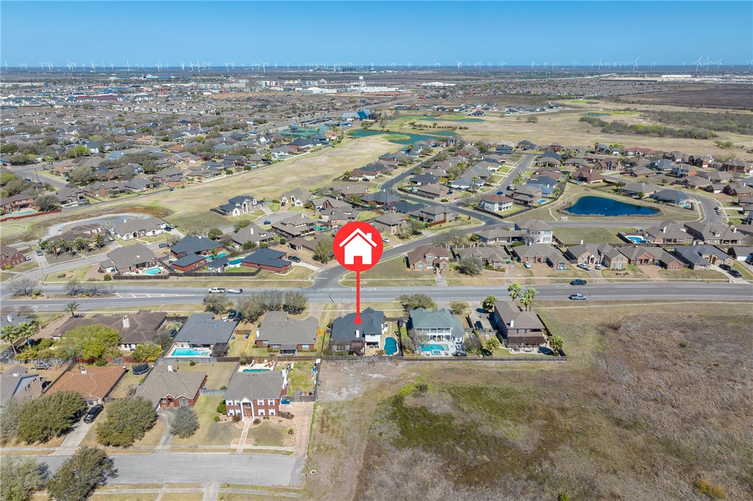 210 Country Club Blvd Property Photo 40