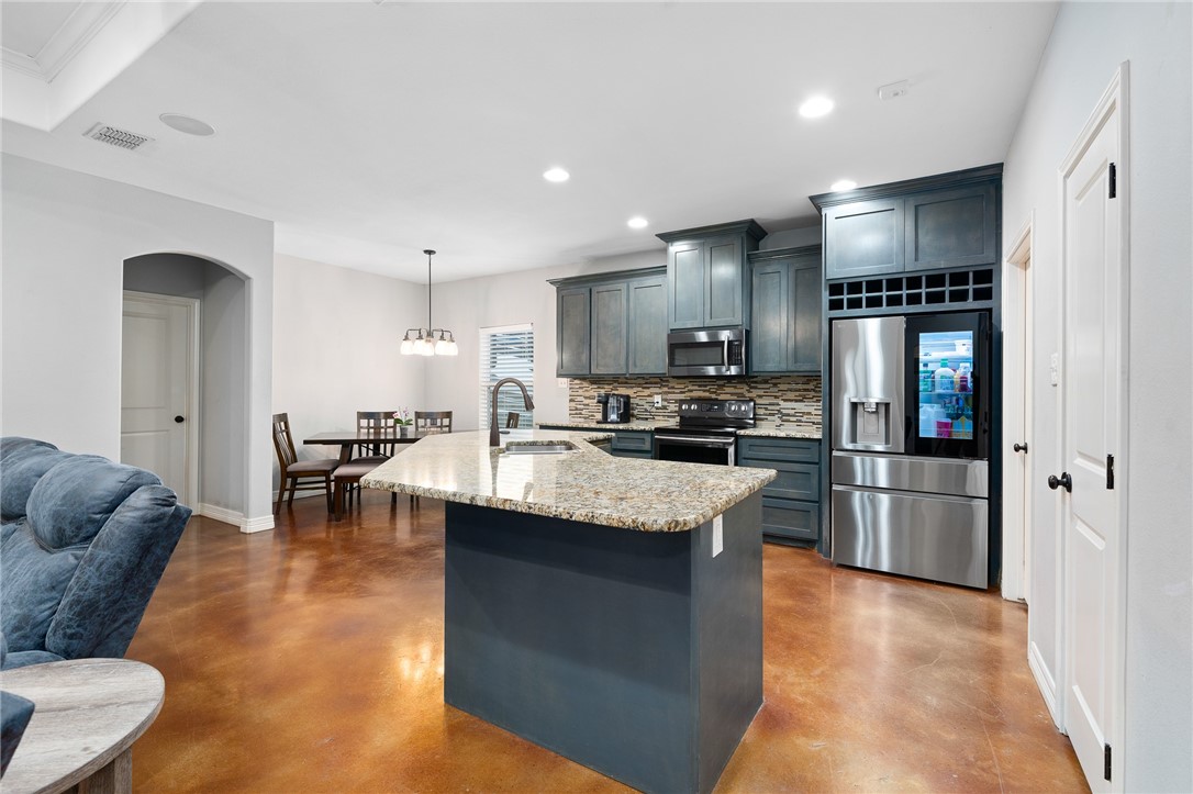 5040 County Road 2015 Property Photo 10