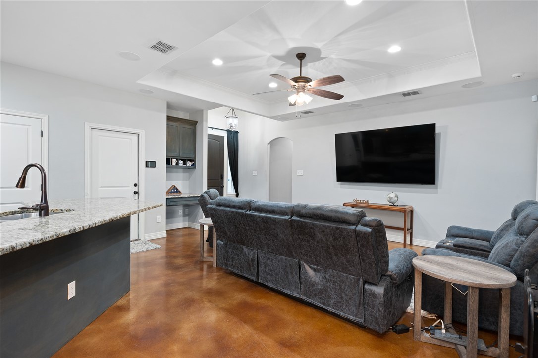 5040 County Road 2015 Property Photo 14