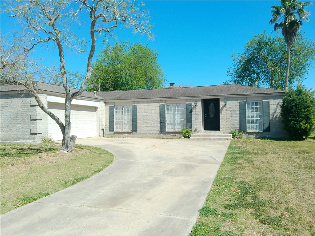 5206 Royalton Dr Property Photo